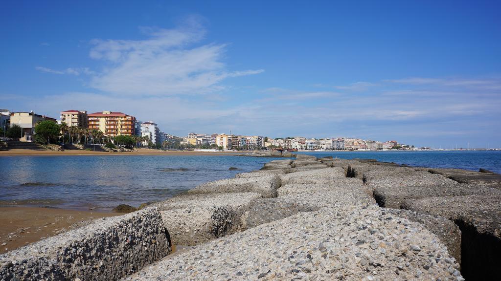 Lullymia Bed & Breakfast Crotone Bagian luar foto
