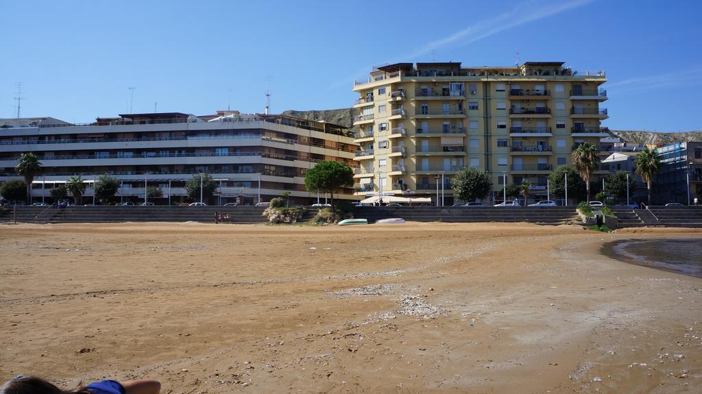 Lullymia Bed & Breakfast Crotone Bagian luar foto