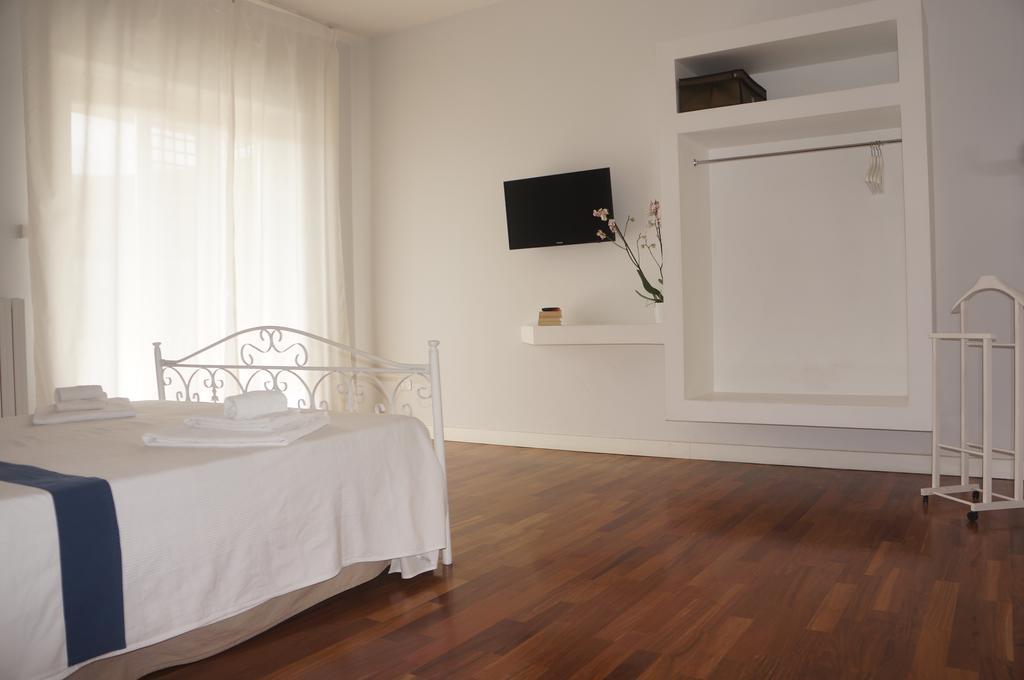 Lullymia Bed & Breakfast Crotone Bagian luar foto